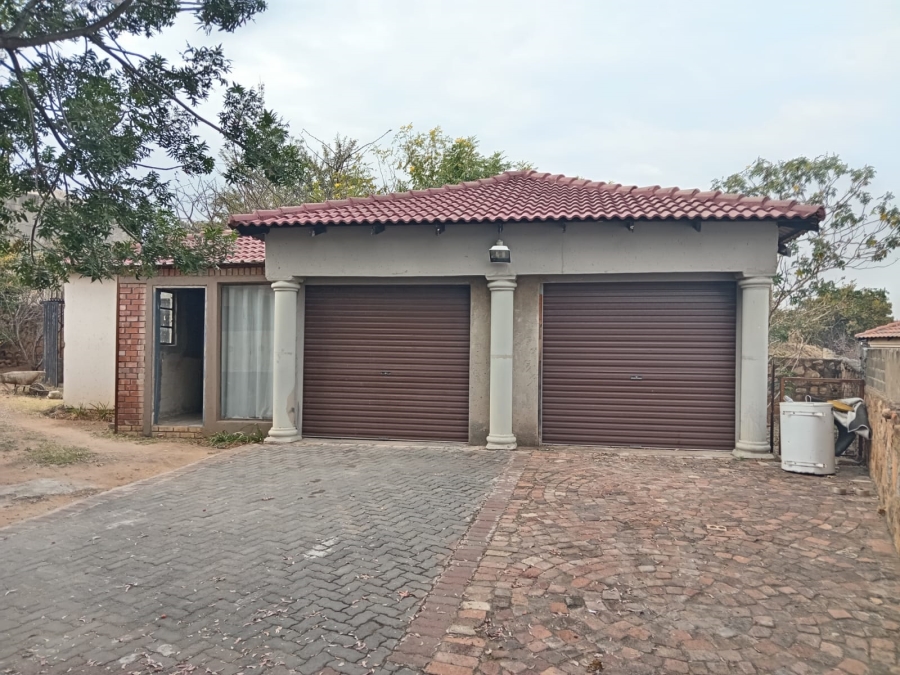 3 Bedroom Property for Sale in Geelhoutpark North West